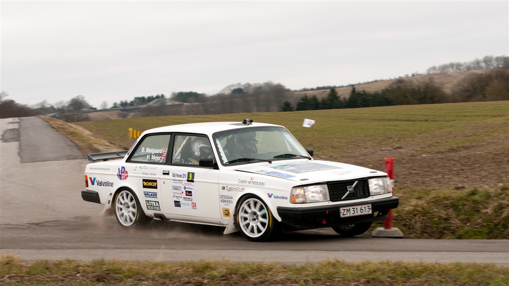 Heino Mejer og Bo Mølgaard kørte et perfekt rally, og lå på en samlet 4. plads, da gearkassen gav op efter prøve 6
(Foto: rallypics.dk-viggo.johansen)